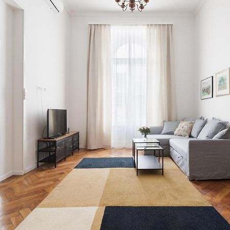 דירות Cozy In The Heart Of Zagreb - H מראה חיצוני תמונה