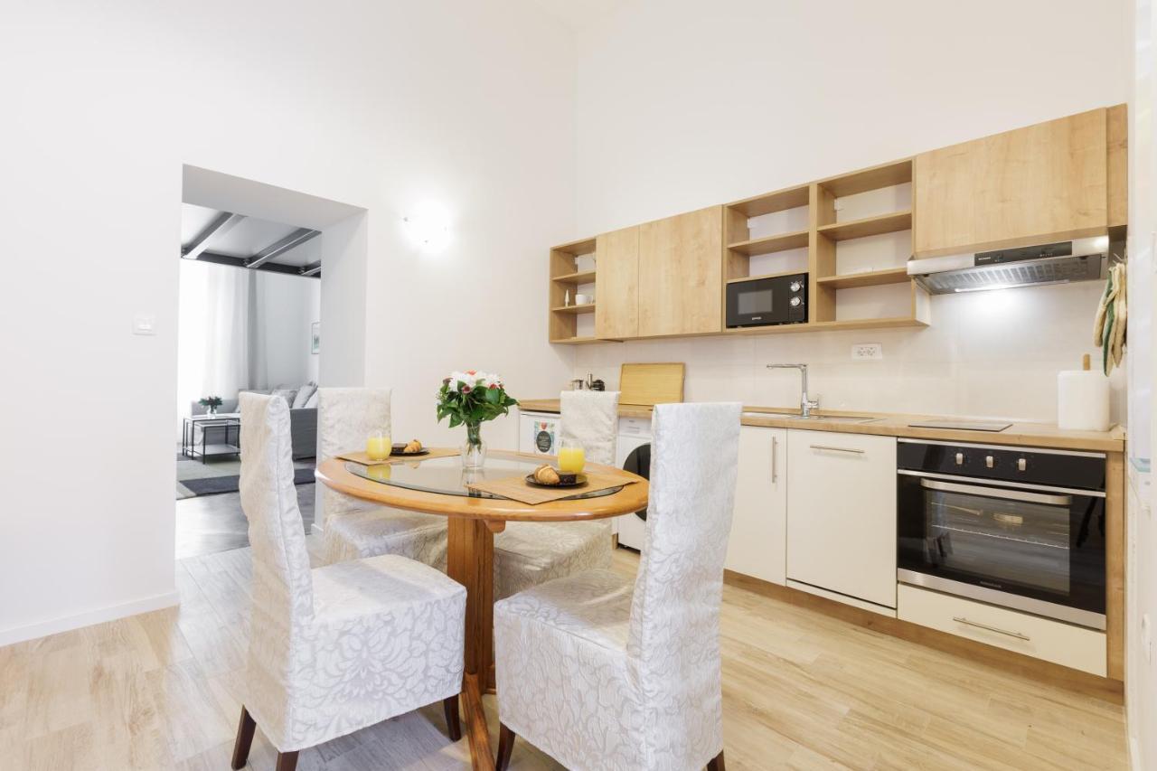 דירות Cozy In The Heart Of Zagreb - H מראה חיצוני תמונה
